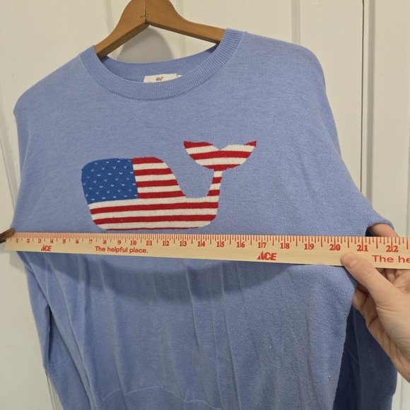 Vineyard Vines Flag Whale‎ Crewneck Sweater American Preppy Nautical Cozy Size M - Picture 9 of 9